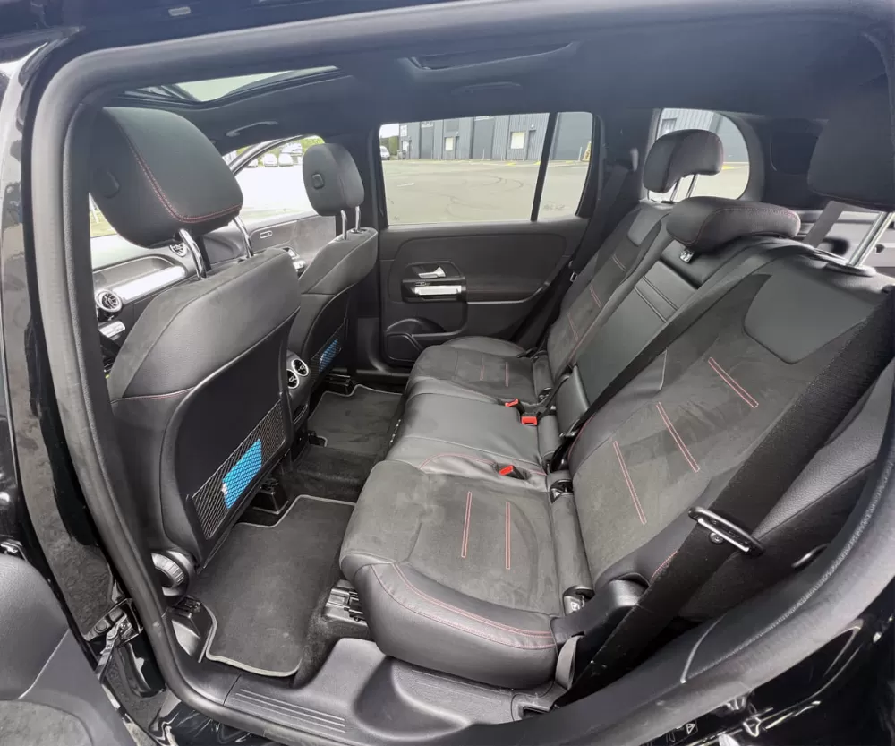 Intérieur du mercedes de Bip Bip Taxis